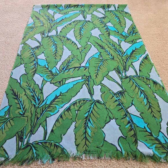 NWOT Vineyard Vines 100% Merino Wool Lightweight Banana Leaf Scarf Tropical - Picture 7 of 10